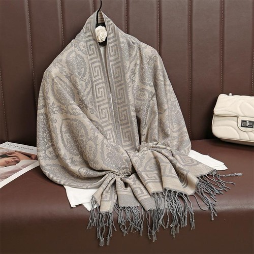 Elegant cashmere poncho - elegant,