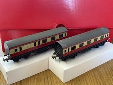 2 Trix TTR Crimson And Cream