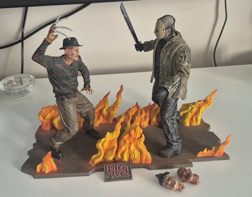 Neca freddy jason deluxe - freddy,