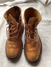 Tricker stow boots in acorn
