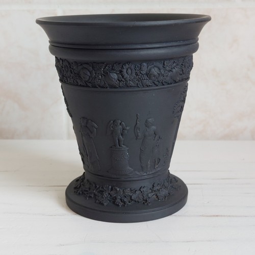 Wedgwood black basalt - black, vase