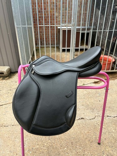 Easytrek treeless saddle - easytrek,