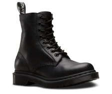 Dr Martens Doc 8 Hole 1460 Pascal Black Mono Virginia 24479001
