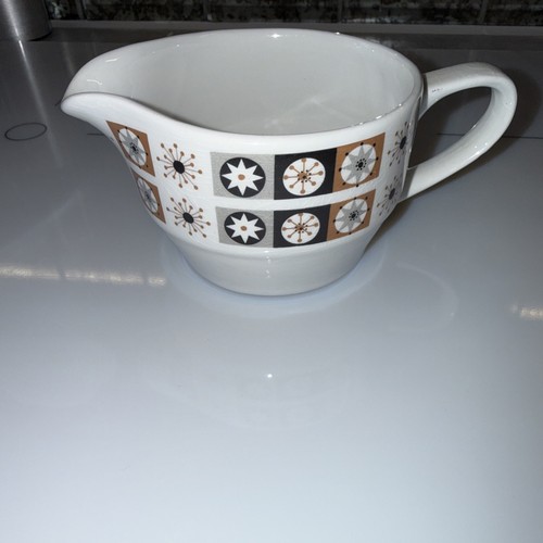 Hostess british anchor - british,