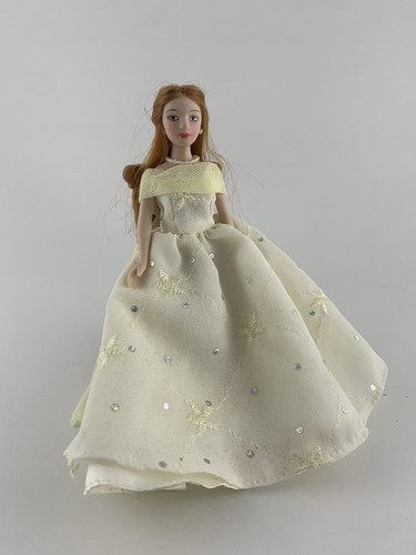 The dolls house emporium lady - dolls,