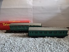 Tri-ang R22 OO Gauge 7" Coach