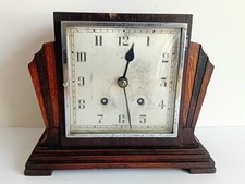 Art Deco Mantle Clock. Wooden Cased Mantle Clock For repair. 