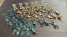 60 Plastic Toy Soldiers Bundle