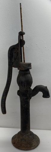 Vintage cast iron well - vintage,