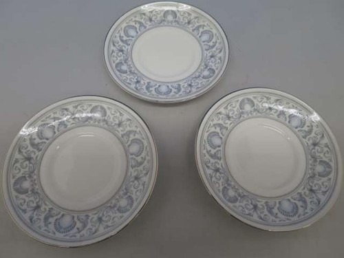 Wedgwood dolphins plate set - dolphins,