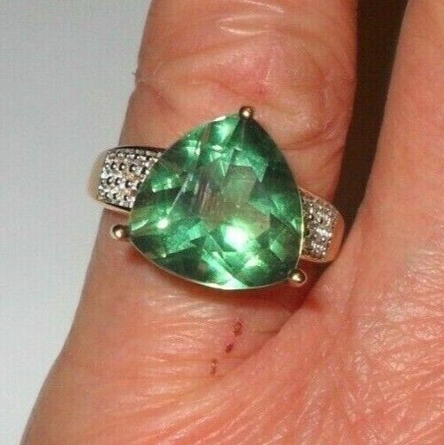 05ct teal fluorite topaz - teal,