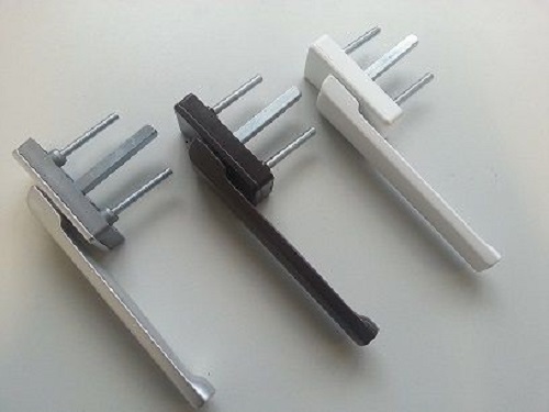 Folding patio door - door, handles