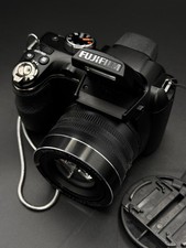 Fujifilm Finepix S4200 14MP