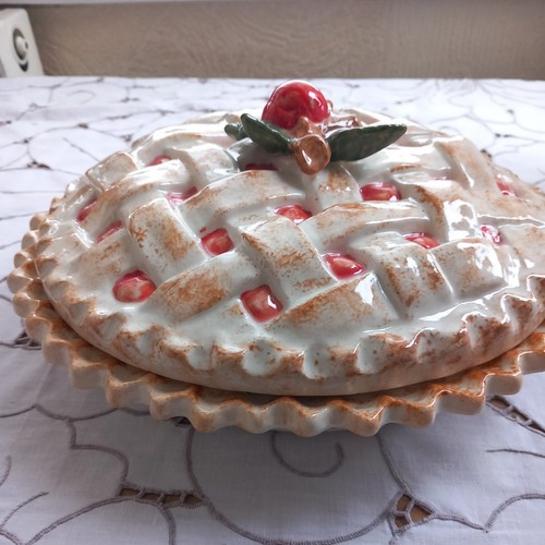 Vintage cherry pie - cherry, 11"