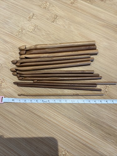 Set divine looking - of, 12