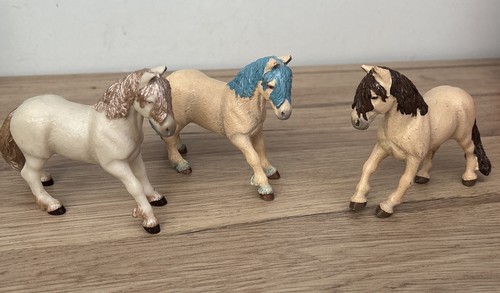 Horses 9cms rare solid figures - horses,