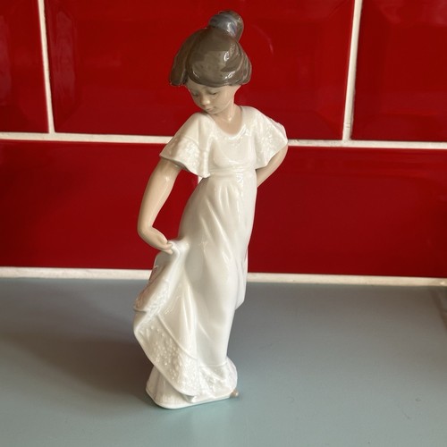 Nao lladró spain figurine - lladró,