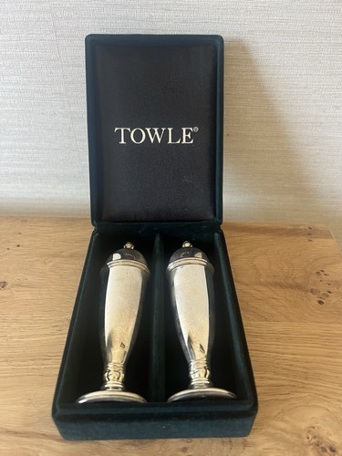 Boxed towle silver plated - boxed,