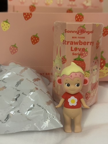 Sonny angel strawberry love - sonny,