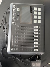 TASCAM Mixcast 4 Podcast