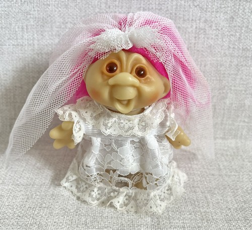 Dam troll bride - troll, wedding
