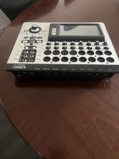 QSC TouchMix 16 Compact
