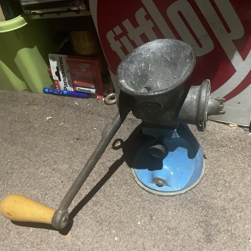 Vintage spong red lever lock - spong,