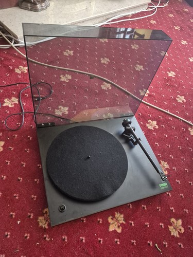 Rega planar record player - planar, 2