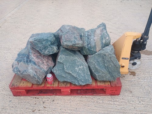Large granite garden - , 10