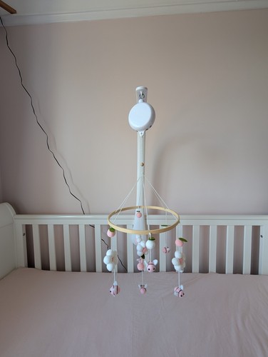 Mamas and papas cot mobile - mamas,