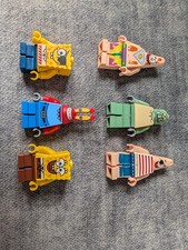 Bundle of Lego minifigures x 6