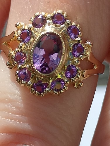 Stunning vintage 9ct - stunning, gold
