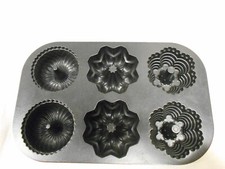 NordicWare Multi Mini Bundt Pan 6 Cups Heavy Cast Aluminum