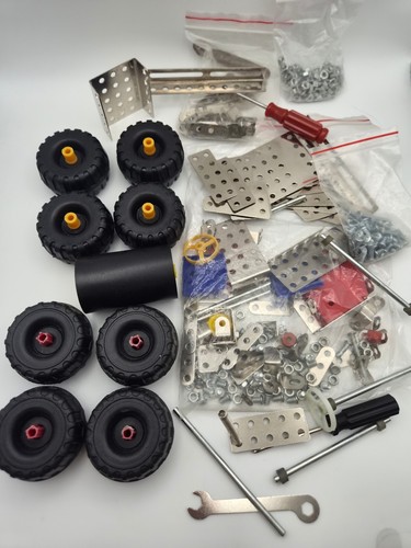 Vintage meccano construction - meccano,