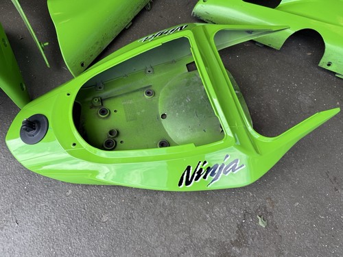 Kawasaki ninja zx6r - kawasaki,