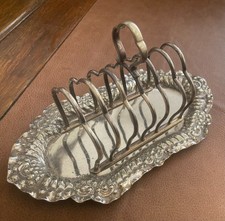 Silver plated Toast Rack Art