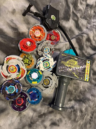 Beyblade bundle plastic - o.g,