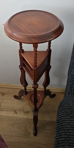 Wooden column flower - wooden,