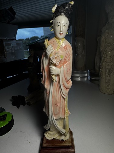 Antique chinese hand carved - antique,
