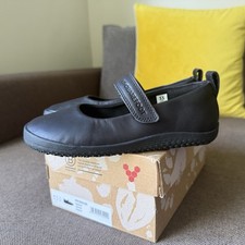 Vivobarefoot Wyn School Shoes