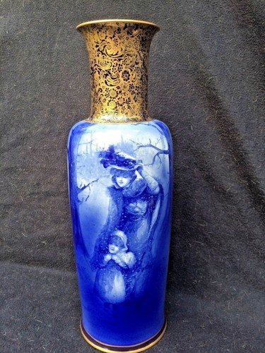 Large royal doulton blue - doulton,