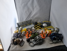 BBC Robot Wars 5 House Robot Figures & Arena Accessories Large Bundle 2001