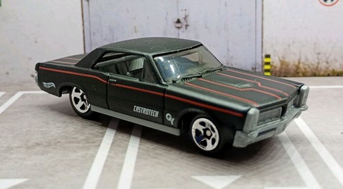 Hot wheels pontiac gto - hot,