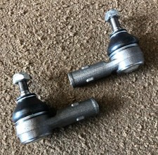 2 x Triumph GT6 Track Rod Ends GSJ158