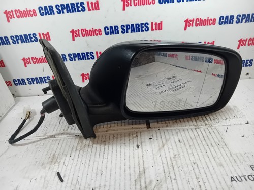 Toyota avensis hatchback - toyota, mk2