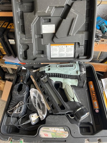 Hitachi gas nailer - gas,