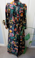 Vintage Floral House Coat One Size Black Robe Dressing Gown 70s Kimono Retro