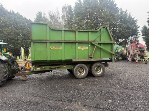Tonne silage trailer - tonne,