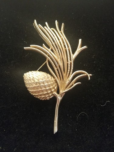 Vintage crown trifari - trifari, "egrets"