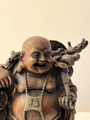 Large heavy bronze statue of - heavy,